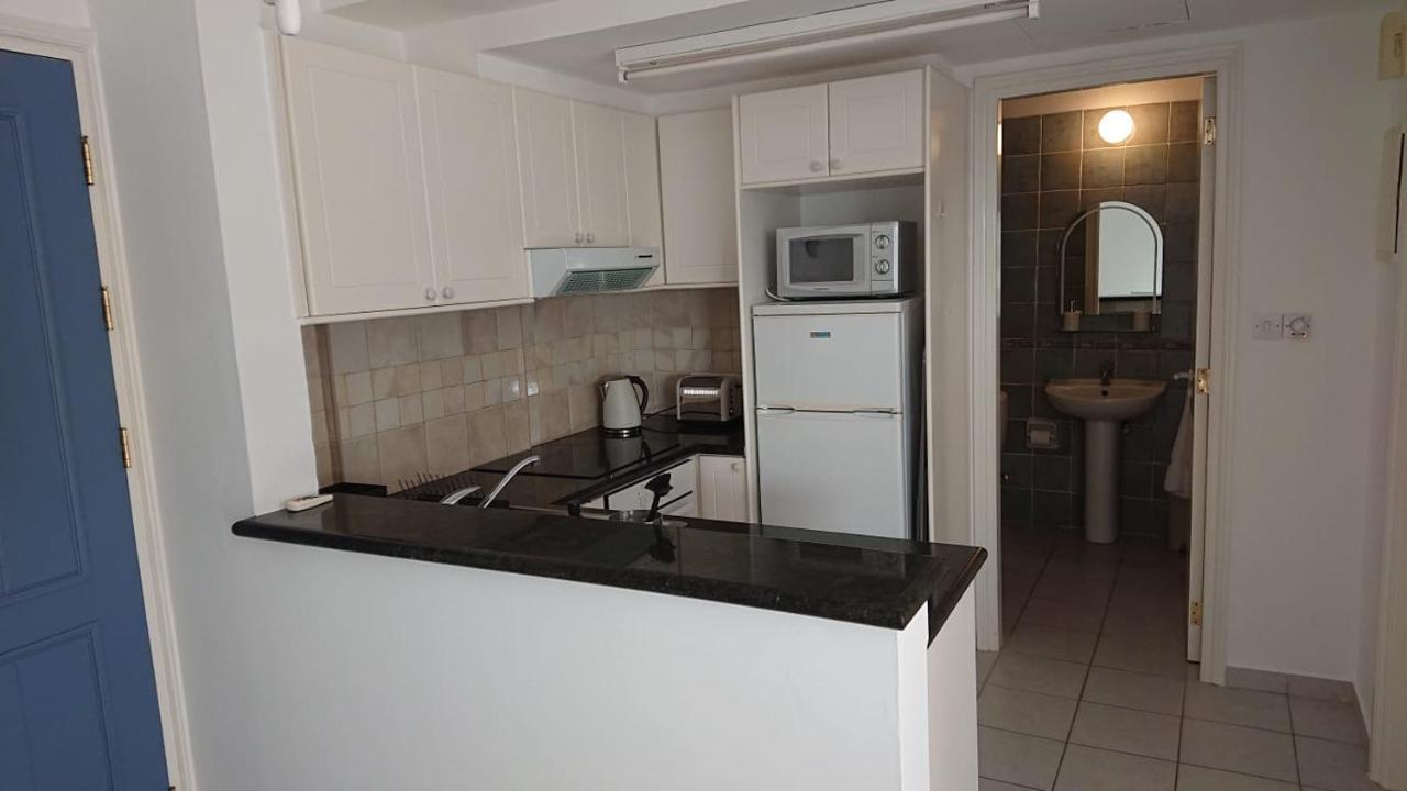 Sea View Apartment Peyia, Paphos ภายนอก รูปภาพ