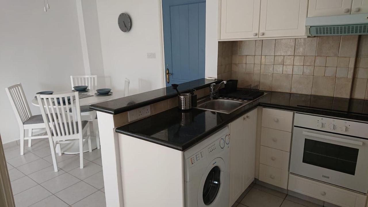 Sea View Apartment Peyia, Paphos ภายนอก รูปภาพ